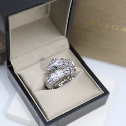 A simple and mature impression is wonderful Ring 2023SS BVLGARI Bvlgari